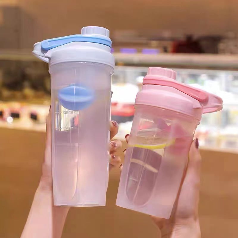 Shaker bottle detail